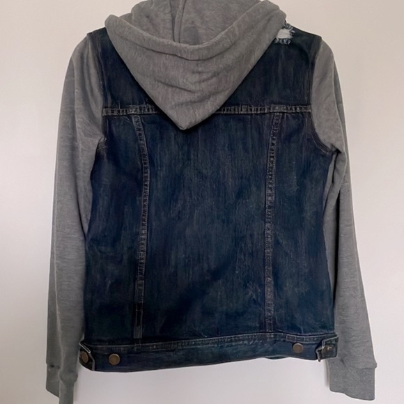 NWOT Life In Progress Hoodie Denim Jacket - Size Small - Picture 2 of 6